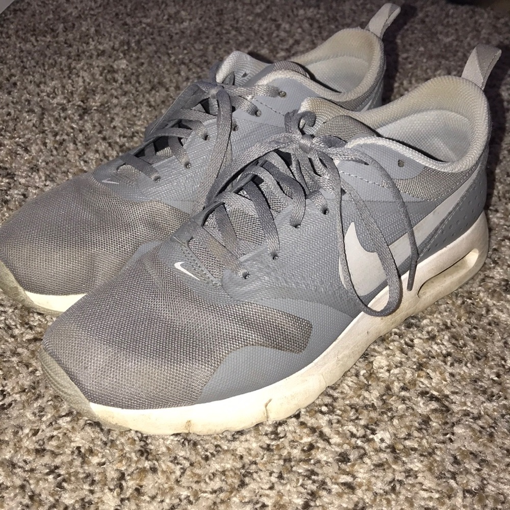 Nike tennis shoes